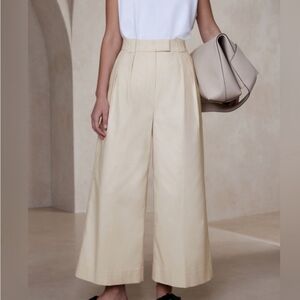 Banana Republic Cropped Cruise Pants